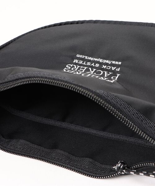 FREDRIK PACKERS(フレドリックパッカーズ)の「FREDRIK PACKERS /フレドリックパッカーズ 210D BROW SHOULDER(ショルダーバッグ・レディース・ブラック/その他・ONESIZE)」の5枚目の写真