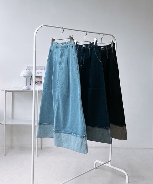 AS KNOW AS plus（アズノゥアズプラス）の「◎ロールアップデニムスカート（デニムスカート・レディース・ブラック/サックスブルー/ネイビー・FREE）」の5枚目の写真