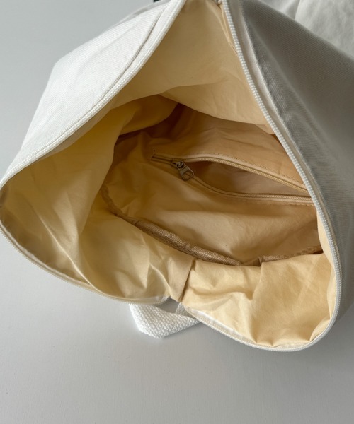 CANAL JEAN（キャナルジーン）の「El mar　トライアングルバックパック（バックパック/リュック・レディース・アイボリー/ブラック・ONE SIZE）」の14枚目の写真