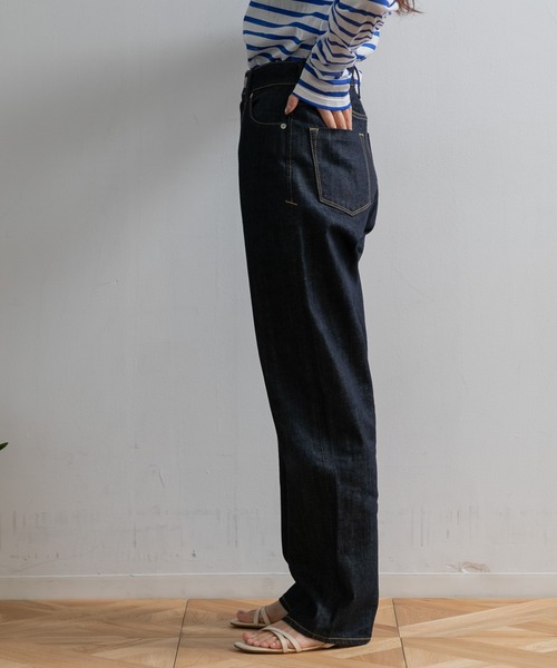 YANUK(ヤヌーク)の「YANUK ボーイズストレート LEA OWI(デニムパンツ・レディース・インディゴブルー・23/24/25)」の10枚目の写真