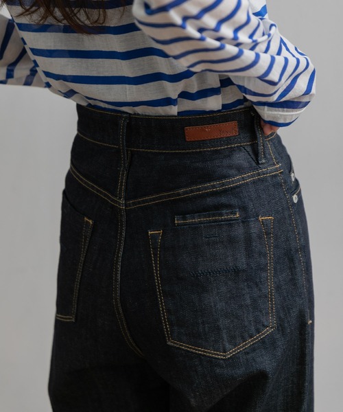 YANUK(ヤヌーク)の「YANUK ボーイズストレート LEA OWI(デニムパンツ・レディース・インディゴブルー・23/24/25)」の9枚目の写真