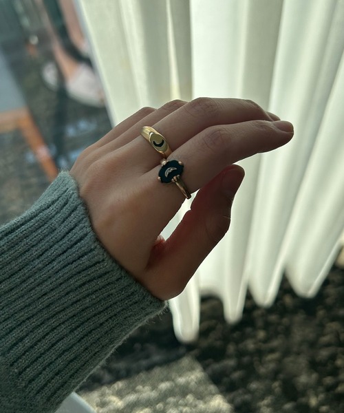 ANU（アヌ）の「crescent moon ring - クレセントムーンリング（リング・レディース・ゴールド/シルバー・9号/11号）」の22枚目の写真