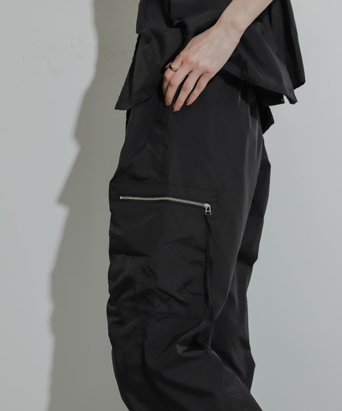 Uiscel（ユイセル）の「Uiscel　パッカリングイージーカーゴパンツ（その他パンツ・レディース・ライトベージュ/ブラック/オレンジ・ONE）」の16枚目の写真