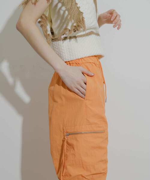 Uiscel（ユイセル）の「Uiscel　パッカリングイージーカーゴパンツ（その他パンツ・レディース・ライトベージュ/ブラック/オレンジ・ONE）」の21枚目の写真