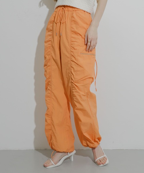 Uiscel（ユイセル）の「Uiscel　パッカリングイージーカーゴパンツ（その他パンツ・レディース・ライトベージュ/ブラック/オレンジ・ONE）」の22枚目の写真