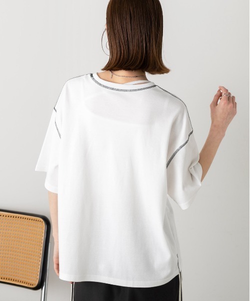 ad thie(アドティエ)の「配色ステッチ スムースTシャツ(Tシャツ/カットソー・レディース・ブラック/杢グレー/ラベンダー/オフホワイト/ブラウン・FREE)」の8枚目の写真