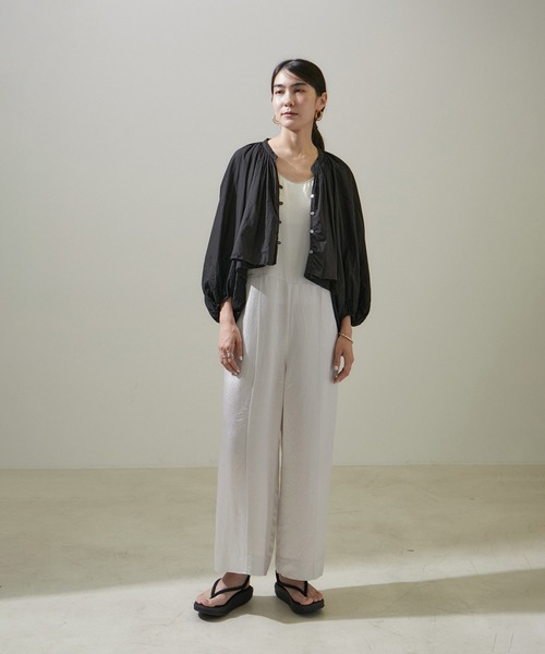SALON adam et rope'(サロン アダム エ ロペ)の「【WEB限定】ボリュームスリーブ刺繍クロップドブラウス(シャツ/ブラウス・レディース・ブラック/オフホワイト/ベージュ・FREE)」の18枚目の写真