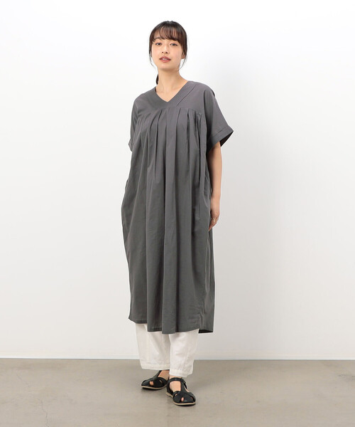 ONIGIRI(オニギリ)の「インドコットン タックワンピース(ワンピース・レディース・チャコール/ネイビー/ホワイト・FREE)」の8枚目の写真