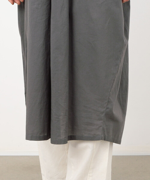 ONIGIRI(オニギリ)の「インドコットン タックワンピース(ワンピース・レディース・チャコール/ネイビー/ホワイト・FREE)」の20枚目の写真