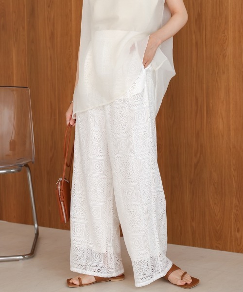 Bab（バブ）の「ブロックレースストレートパンツ（その他パンツ・レディース・オフホワイト/ホワイト系その他/ブラック・M）」の2枚目の写真