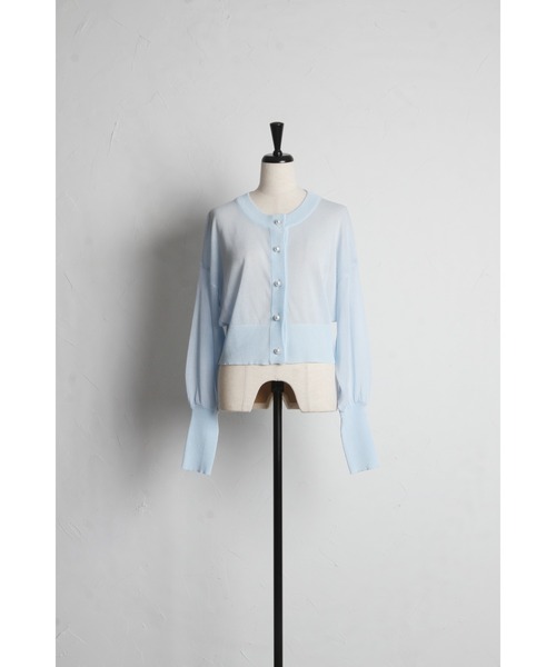 tocco closet(トッコ クローゼット)の「パール釦シアーラメニットカーディガン(カーディガン/ボレロ・レディース・サックスブルー/ピンクベージュ/ミント/ブラック/オフホワイト・M)」の16枚目の写真