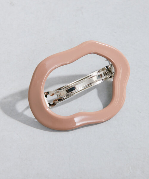 Kastane（カスタネ）の「【fiw.】クラウドバレッタ（バレッタ/ヘアクリップ・レディース・ブラック/ベージュ/シルバー・FREE）」の7枚目の写真