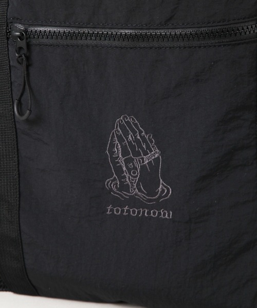 RAGEBLUE（レイジブルー）の「【TOTONOW/トトナウ】コラボナップサック（ショルダーバッグ・メンズ・ブラック・FREE）」の8枚目の写真