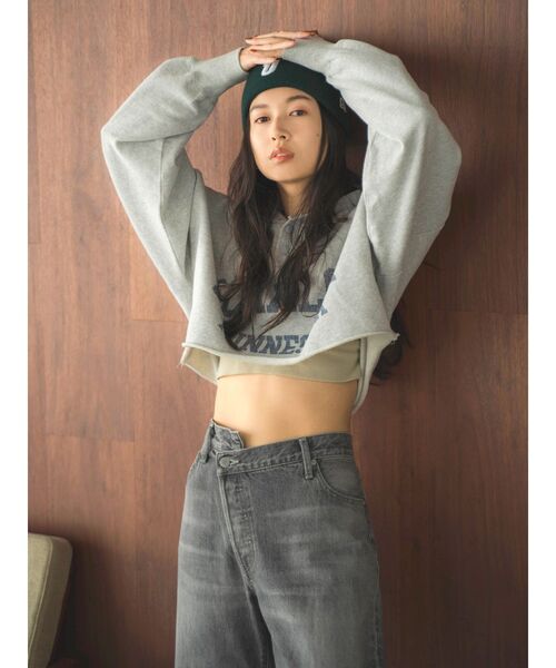 Ungrid（アングリッド）の「ロゴデザインショートパーカー（パーカー・レディース・ライトグレー/イエロー/グリーン・FREE）」の6枚目の写真