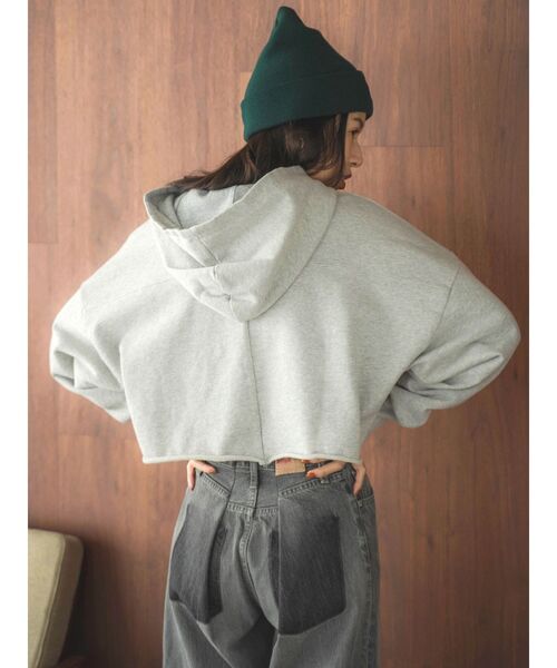 Ungrid（アングリッド）の「ロゴデザインショートパーカー（パーカー・レディース・ライトグレー/イエロー/グリーン・FREE）」の7枚目の写真