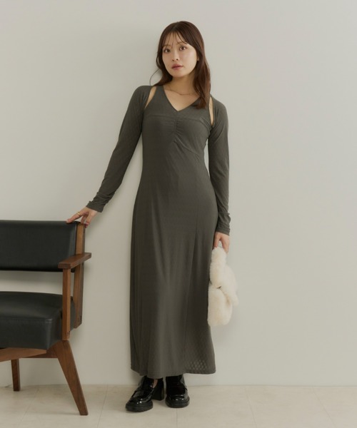 ECREL(エクレール)の「ショルダースリットダイヤチェックワンピース(ワンピース・レディース・ブラウン/チャコールグレー・FREE)」の21枚目の写真