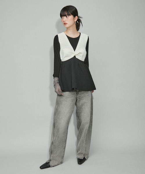 ADAM ET ROPE'(アダムエロペ)の「【WEB限定・洗える】ツイストニットビスチェ(ニット/セーター・レディース・オフホワイト/グレー/ブラック・FREE)」の8枚目の写真