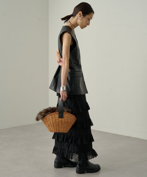 LOUNGEDRESS ラウンジドレス2024 フェザーベスト タグ付き新品】LOUNGEDRESS ラウンジドレス2024 フェザーベスト