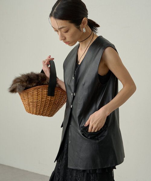 LOUNGEDRESS（ラウンジドレス）の「レザーベスト（ベスト）」 - WEAR