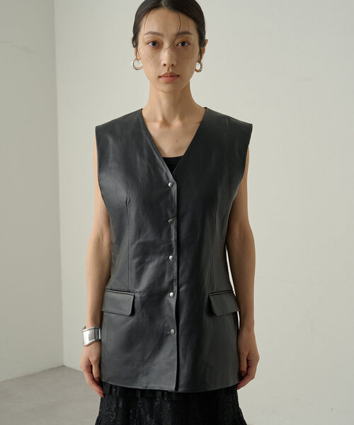 LOUNGEDRESS（ラウンジドレス）の「レザーベスト（ベスト）」 - WEAR
