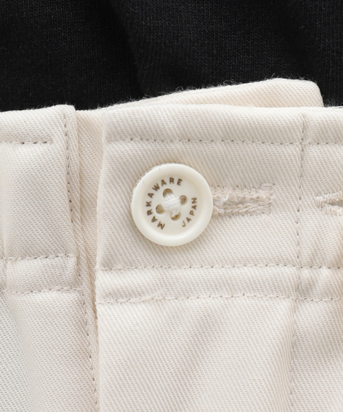 markaware（マーカウェア）の「MARKAWARE (マーカウェア) TRIPLE PLEATED TROUSERS A24C03PT02C（スラックス・メンズ・アイボリー・2/1）」の12枚目の写真