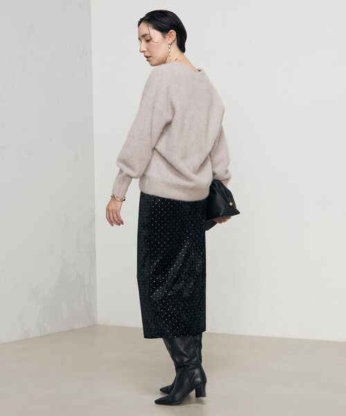 NOLLEY’S Sophi(ノーリーズソフィ)の「ヘアリーVネックカーディガン(カーディガン/ボレロ・レディース・グレー/グレイッシュベージュ/サックスブルー・38)」の19枚目の写真