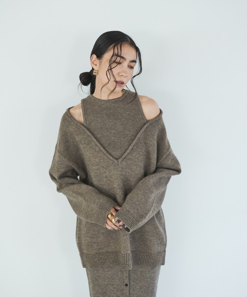 AIC.（エーアイシー）の「アルパカタッチカットアウトオーバーサイズニット（ニット/セーター・レディース・ブラック/チャコールグレー/グレイッシュベージュ・FREE）」の19枚目の写真