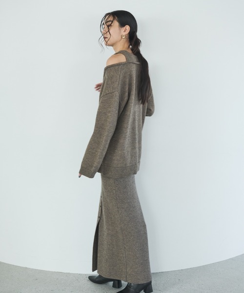 AIC.（エーアイシー）の「アルパカタッチカットアウトオーバーサイズニット（ニット/セーター・レディース・ブラック/チャコールグレー/グレイッシュベージュ・FREE）」の22枚目の写真