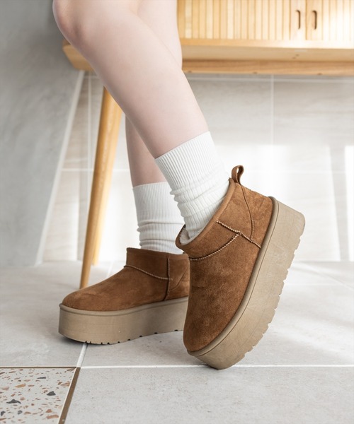 clear（クリア）の「【お気に入り登録数1万人突破！】厚底ショートムートンブーツ［大人 カジュアル 着回し力抜群］≪再入荷≫（ブーツ・レディース・キャメル/アイボリー・M/L）」の21枚目の写真