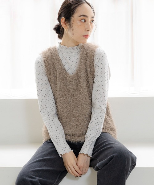 studio CLIP(スタディオクリップ)の「3ゲージフサフサヤーンベスト(ベスト・レディース・ベージュ/サンドグレー/ライトブルー・FREE)」の5枚目の写真