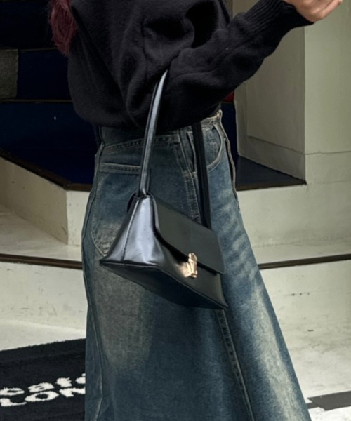 efill（エフィル）の「スクエア クラッチバック / ハンドバック（ハンドバッグ・レディース・ブラック・FREE）」の5枚目の写真