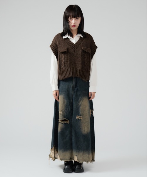 Chick(チック)の「V-neck Sleeveless Knit / Vネック ケーブル編みデザイン ショート丈ニットベスト(ベスト・レディース・ブラック/グレー/ブラウン/ホワイト・FREE)」の17枚目の写真