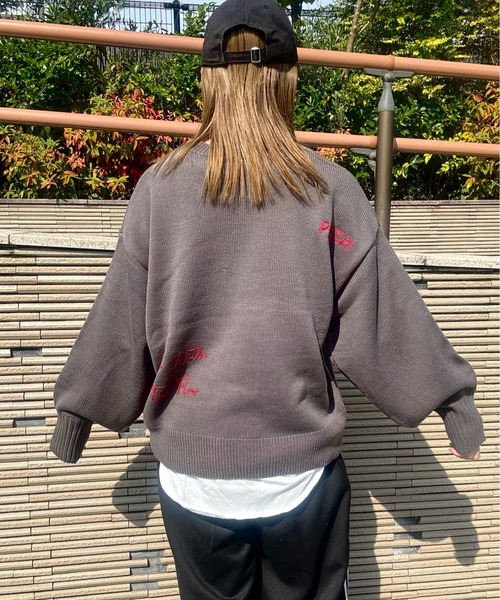 y/m by misato（イムバイミサト）の「ロゴ刺繍ニットトップス（ニット/セーター・レディース・チャコールグレー/ネイビー/アイボリー・FREE）」の19枚目の写真