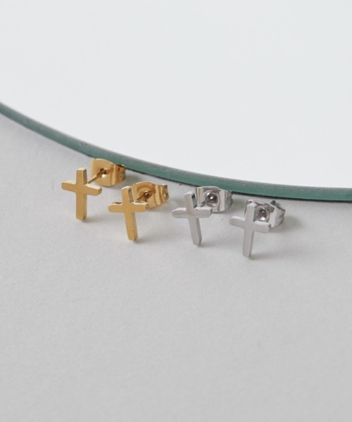 ciite' surgical stainless(シーテサージカルステンレス)の「【 金属アレルギー対応 】 シンプルクロスピアス サージカルステンレス (両耳用)(ピアス(両耳用)・レディース・ゴールド/シルバー・FREE)」の5枚目の写真
