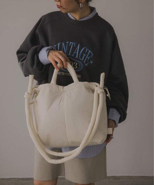 210nouve(トゥージュヌーブ)の「3way ソフト パデッド ショルダーバッグ(ショルダーバッグ・レディース・ブルー/アイボリー/ブラック/オレンジ・FREE)」の22枚目の写真