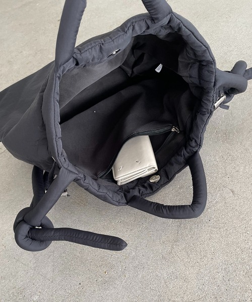 210nouve（トゥージュヌーブ）の「3way ソフト パデッド ショルダーバッグ（ショルダーバッグ・レディース・ブルー/アイボリー/ブラック/オレンジ・FREE）」の15枚目の写真