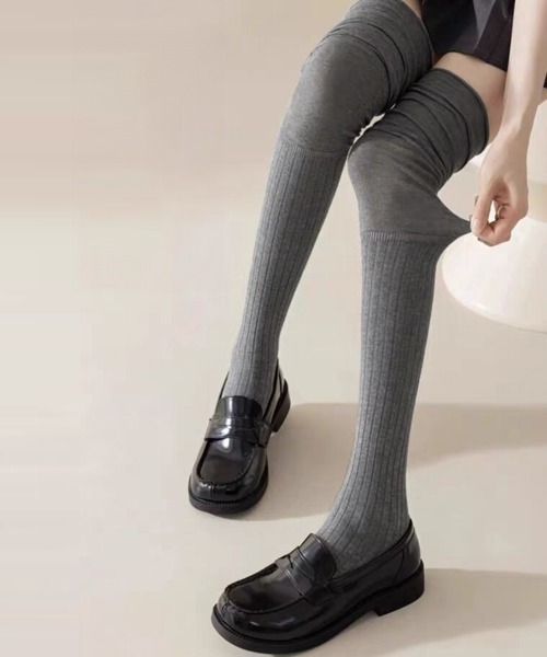 Miniministore(ミニミニストア)の「ニーハイソックス 韓国 ルーズソックス(ソックス/靴下・レディース・ベージュ/ブラック/アイボリー/グレー/ホワイト・FREE)」の11枚目の写真
