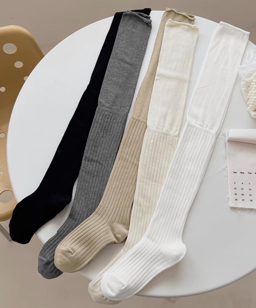 Miniministore(ミニミニストア)の「ニーハイソックス 韓国 ルーズソックス(ソックス/靴下・レディース・ベージュ/ブラック/アイボリー/グレー/ホワイト・FREE)」の19枚目の写真