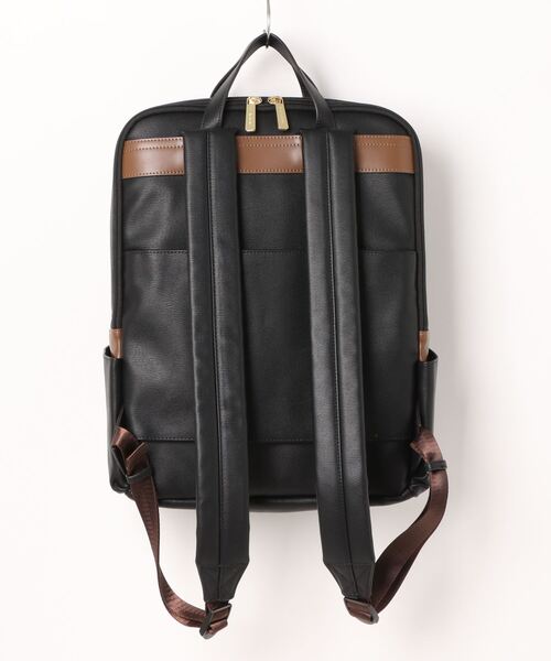 & chouette（アンドシュエット）の「シンプルスクエアリュック（PC対応）（バックパック/リュック・レディース・グレイッシュベージュ/ブラック/オフホワイト・FREE）」の18枚目の写真