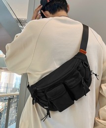 カジュアルクロスボディバッグ