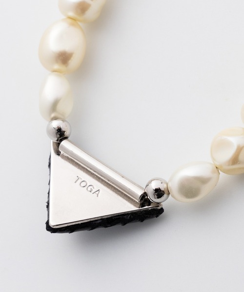 TOGA TOO（トーガトゥ）の「【TOGA TOO/トーガトゥー】Triangle pearl 