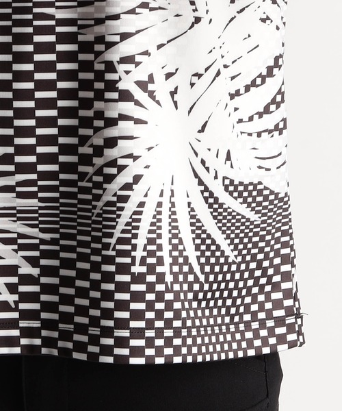 NICOLE CLUB FOR MEN（ニコルクラブフォーメン）の「ジオメトリック＆ボタニカルプリント半袖Ｔシャツ（Tシャツ/カットソー・メンズ・ブラック/オフホワイト/ネイビー・MEDIUM/LARGE/X-LARGE）」の4枚目の写真