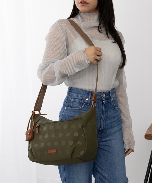 toleur(トーラ)の「【toleur】ナイロンドットラージショルダー 11971(ショルダーバッグ・レディース・ライトグレー/ライトグリーン/ブラック/カーキ/アイボリー・FREE)」の22枚目の写真