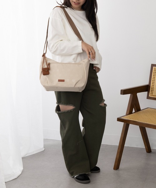 toleur(トーラ)の「【toleur】ナイロンドットラージショルダー 11971(ショルダーバッグ・レディース・ライトグレー/ライトグリーン/ブラック/カーキ/アイボリー・FREE)」の10枚目の写真