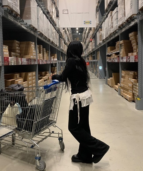 anyonemore（エニワンモア）の「[A/M]スリムフィットブーツカットトレーニングパンツ（スウェットパンツ・レディース・グレー/ブラック・LONG/SHORT）」の10枚目の写真