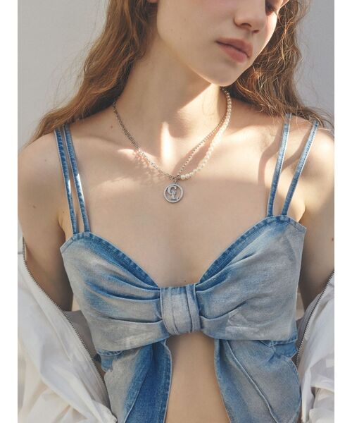 CALNAMUR（カルナムール）の「FAKE PARL×CHAIN NECKLACE/フェイクパール×チェーンネックレス（ネックレス・レディース・シルバー・FREE）」の3枚目の写真