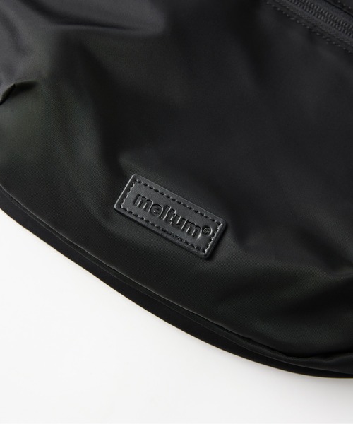 黒 ナイロン ショルダーバッグ　meltum meltum ショルダーバッグ NYLON MESSENGER BAG / ナイロン