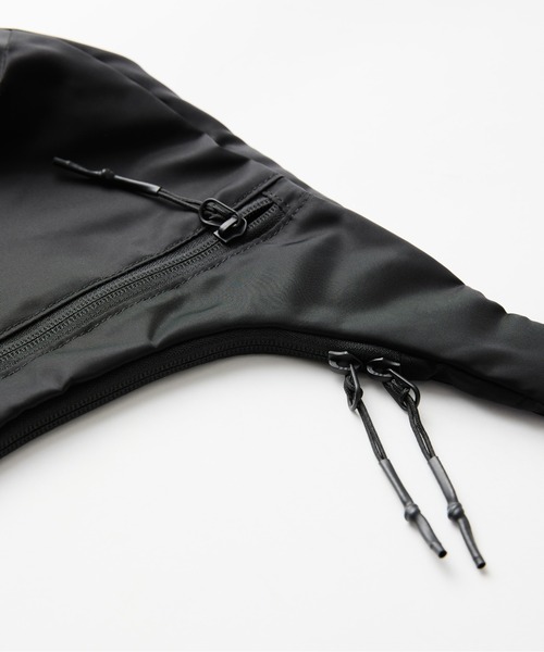 meltum(メルタム)の「NYLON CROSSBODY BAG(ショルダーバッグ・メンズ・ブラック・FREE)」の15枚目の写真