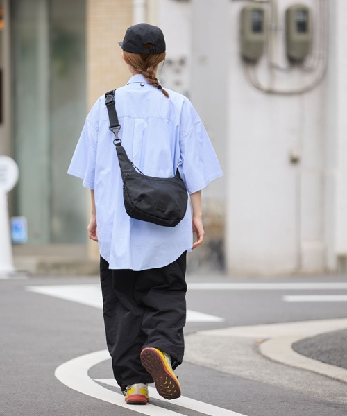 meltum(メルタム)の「NYLON CROSSBODY BAG(ショルダーバッグ・メンズ・ブラック・FREE)」の20枚目の写真