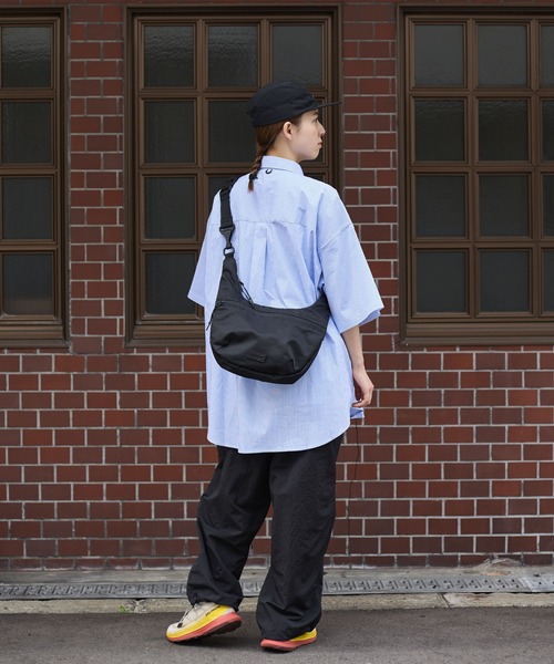 meltum（メルタム）の「NYLON CROSSBODY BAG / ナイロンクロスボディー